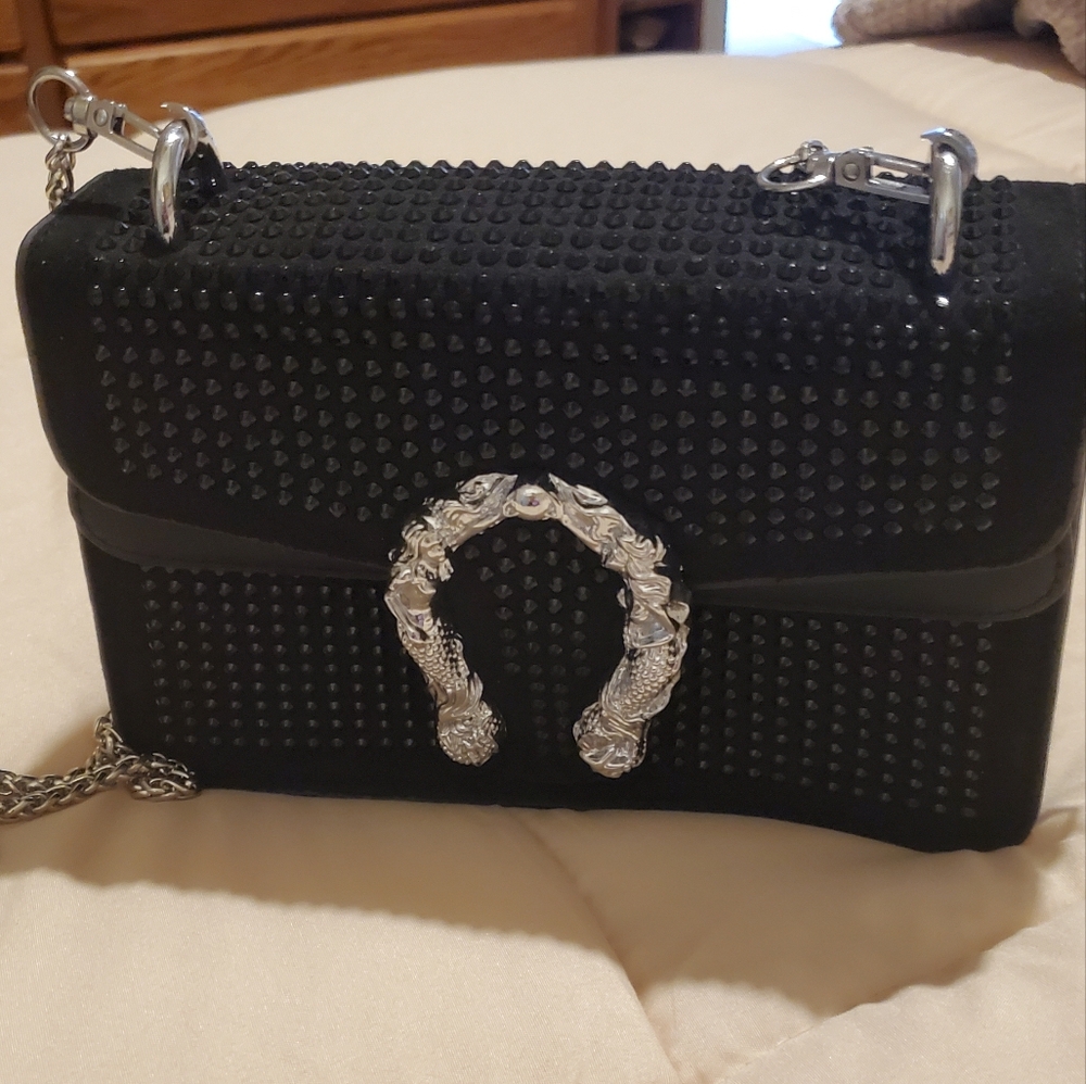 Chain flap crossbody